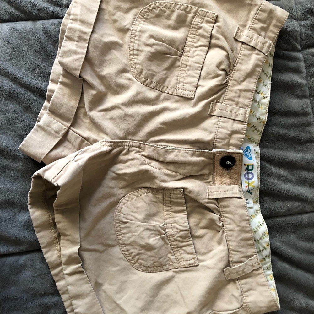 Roxy shorts! Great condition!